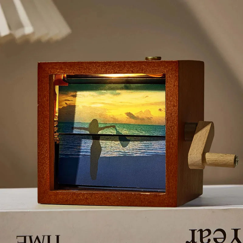 🔥Hot Sale 49% OFF -✨ Mechanical Hand-cranked Photo Album